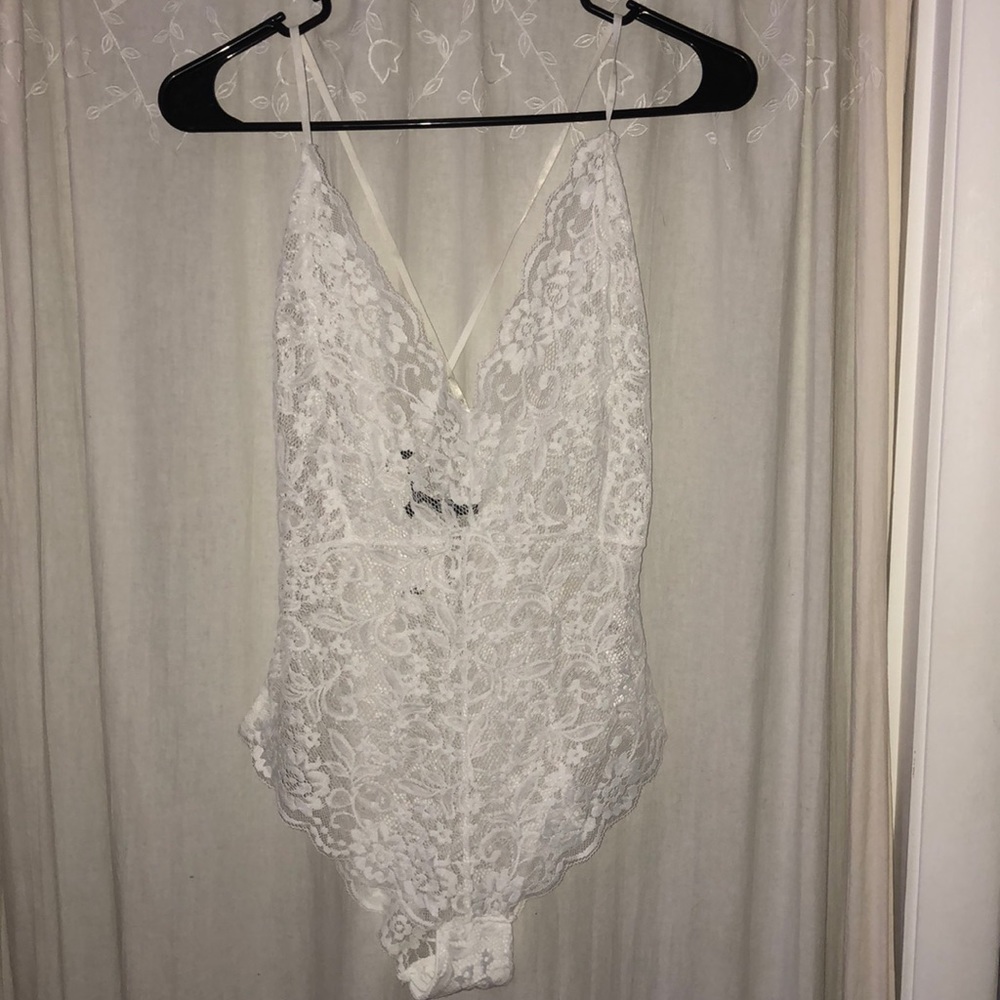 White lace body suit